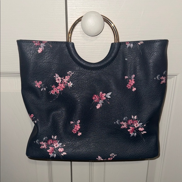 LC Lauren Conrad Handbags - LC Lauren Conrad Navy Floral Tote with Gold Ring Handles
